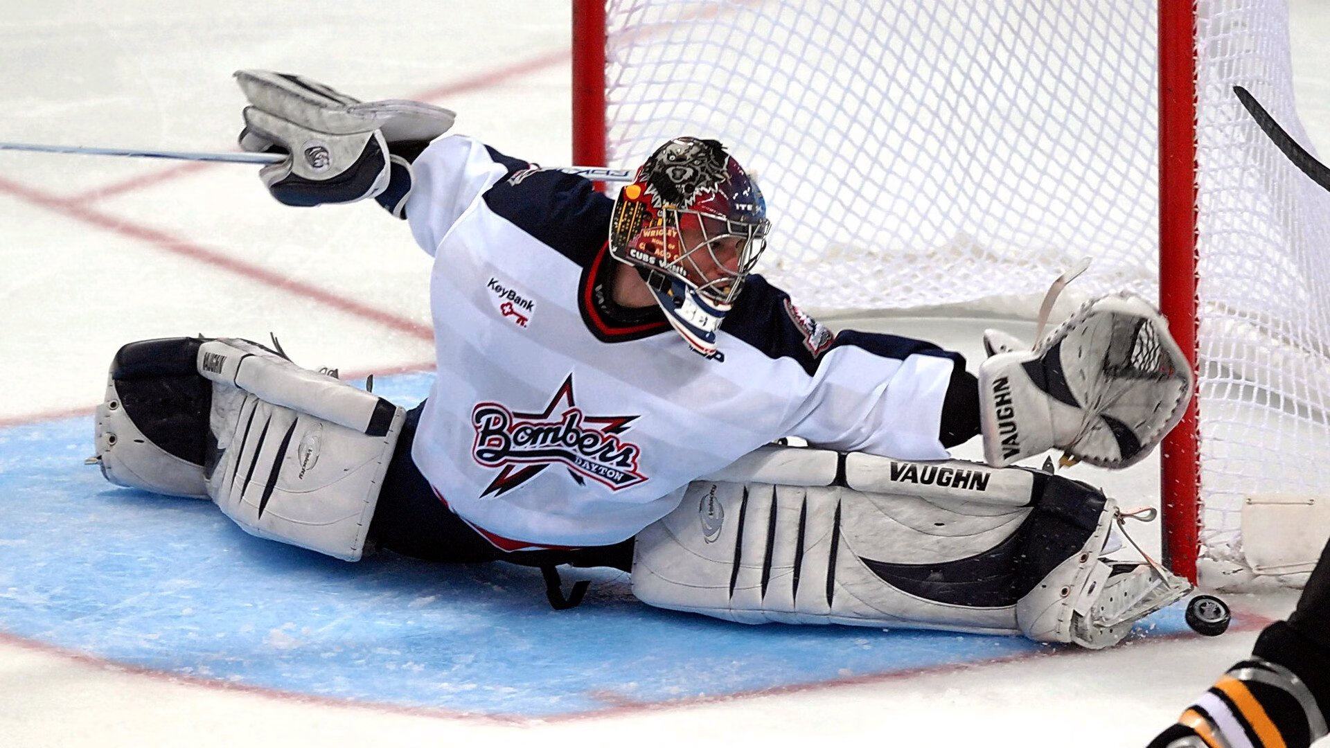 笑容满面!杨瀚森迎来转机!随队征战客场获开拓者认可,杨瀚森这个名字怎么样